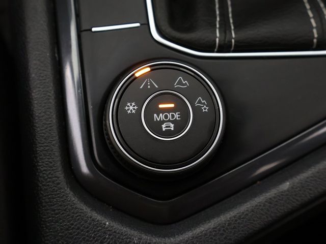 2022 Volkswagen Tiguan 2.0T SE R-Line Black 4MOTION - 22991432 - 50