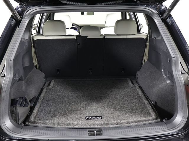 2022 Volkswagen Tiguan 2.0T SE R-Line Black 4MOTION - 23026000 - 19