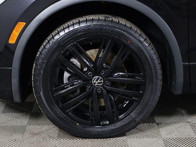 2022 Volkswagen Tiguan 2.0T SE R-Line Black 4MOTION - 23026000 - 23