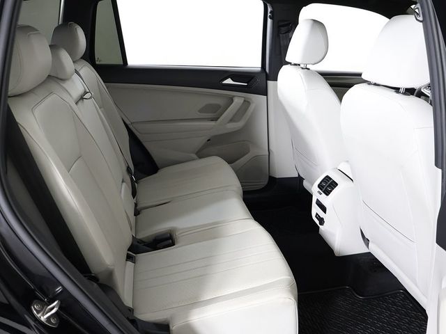 2022 Volkswagen Tiguan 2.0T SE R-Line Black 4MOTION - 23026000 - 36
