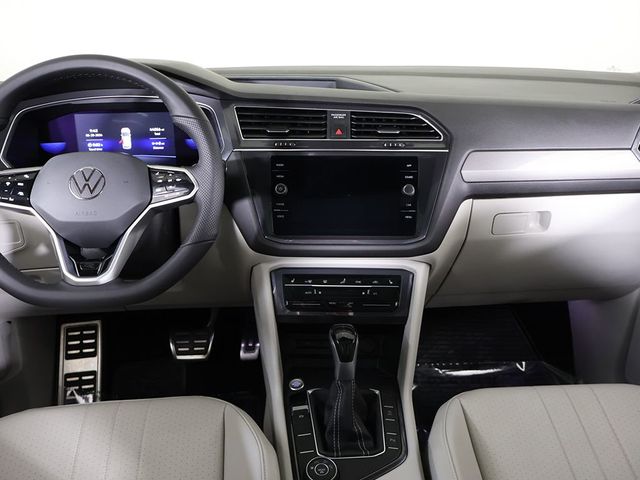 2022 Volkswagen Tiguan 2.0T SE R-Line Black 4MOTION - 23026000 - 37