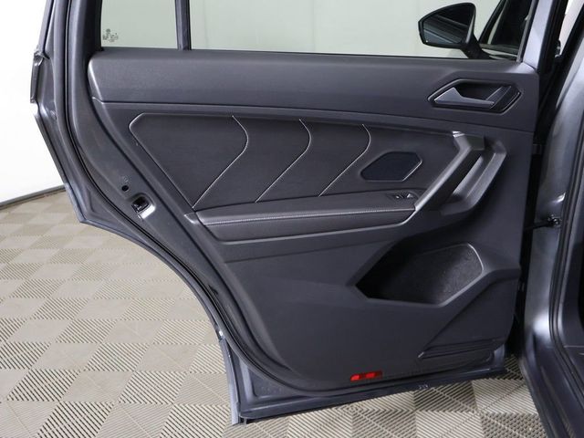 2022 Volkswagen Tiguan 2.0T SE R-Line Black 4MOTION - 23035028 - 26