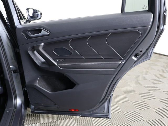 2022 Volkswagen Tiguan 2.0T SE R-Line Black 4MOTION - 23035028 - 27