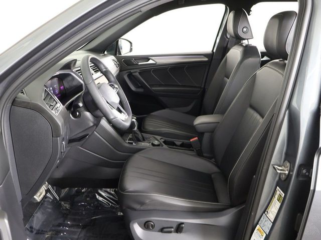 2022 Volkswagen Tiguan 2.0T SE R-Line Black 4MOTION - 23035028 - 29