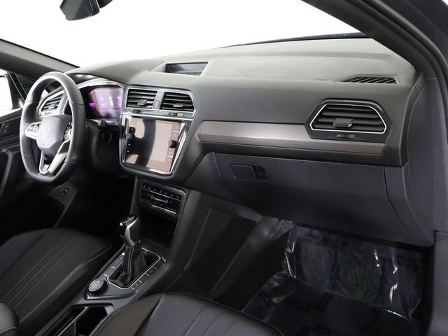 2022 Volkswagen Tiguan 2.0T SE R-Line Black 4MOTION - 23035028 - 31