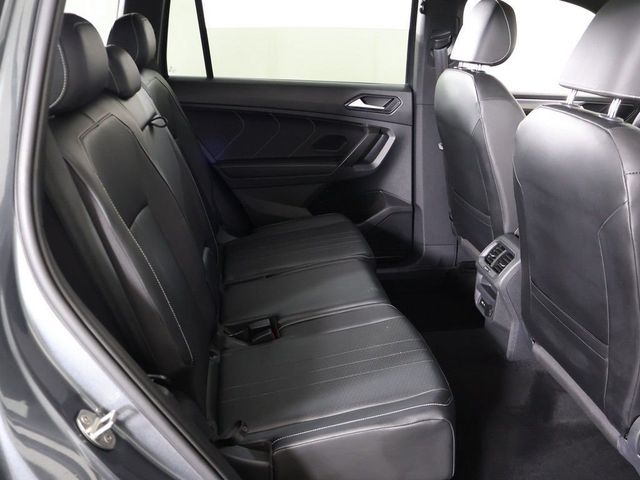 2022 Volkswagen Tiguan 2.0T SE R-Line Black 4MOTION - 23035028 - 36