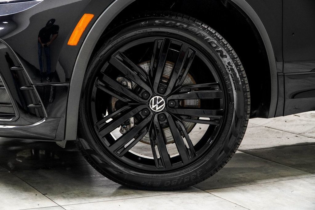 2022 Volkswagen Tiguan SE R-Line Black photo 3