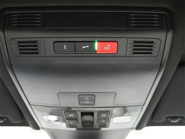 2022 Volkswagen Tiguan 2.0T SE R-Line Black 4MOTION - 22941222 - 19