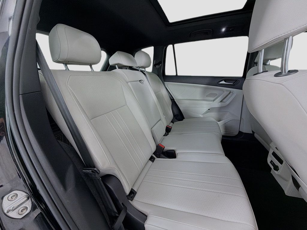 2022 Volkswagen Tiguan 2.0T SE R-Line Black 4MOTION - 22960158 - 25