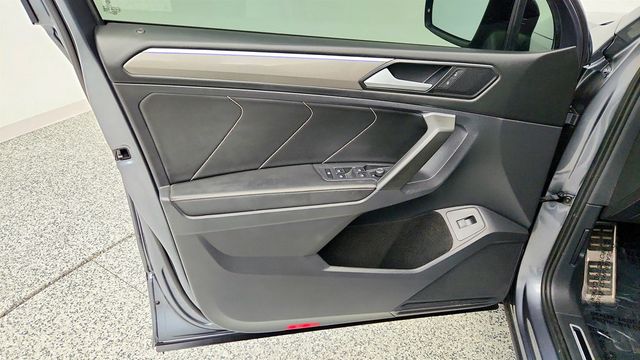 2022 Volkswagen Tiguan 2.0T SE R-Line Black 4MOTION - 22972382 - 10