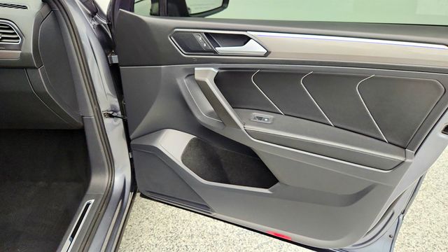 2022 Volkswagen Tiguan 2.0T SE R-Line Black 4MOTION - 22972382 - 24