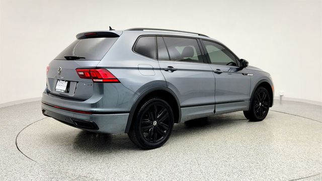 2022 Volkswagen Tiguan 2.0T SE R-Line Black 4MOTION - 22972382 - 4