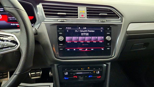2022 Volkswagen Tiguan 2.0T SE R-Line Black 4MOTION - 23034876 - 17