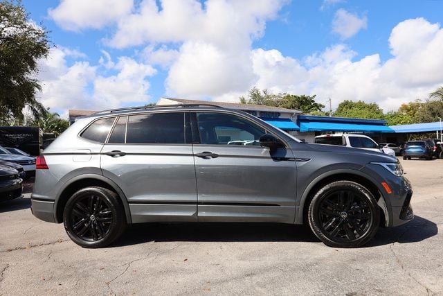 2022 VOLKSWAGEN TIGUAN 2.0T SE R-Line Black FWD - 22964729 - 2
