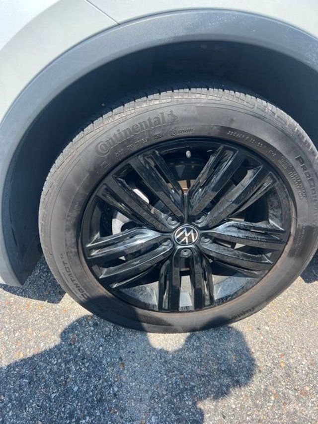 2022 Volkswagen Tiguan 2.0T SE R-Line Black FWD - 23040890 - 7