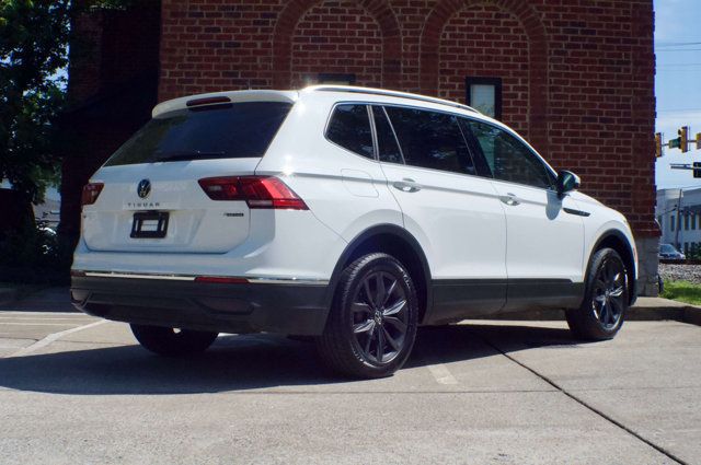 2022 Volkswagen Tiguan 2.0T SE 4Motion's photo