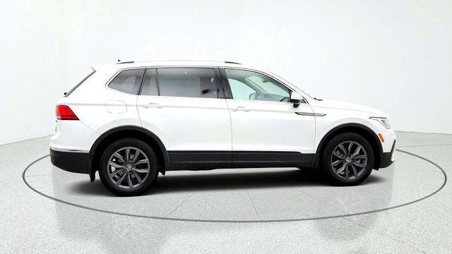 2022 Volkswagen Tiguan SE 4MOTION w/ Panoramic Sunroof - 23094495 - 3