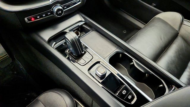 2022 Volvo S60 Recharge Plug-In Hybrid T8 eAWD PHEV R-Design Extended Range w/Advanced Pkg, 21'' Wheels - 22975984 - 16