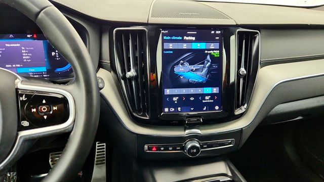 2022 Volvo S60 Recharge Plug-In Hybrid T8 eAWD PHEV R-Design Extended Range w/Advanced Pkg, 21'' Wheels - 22975984 - 17