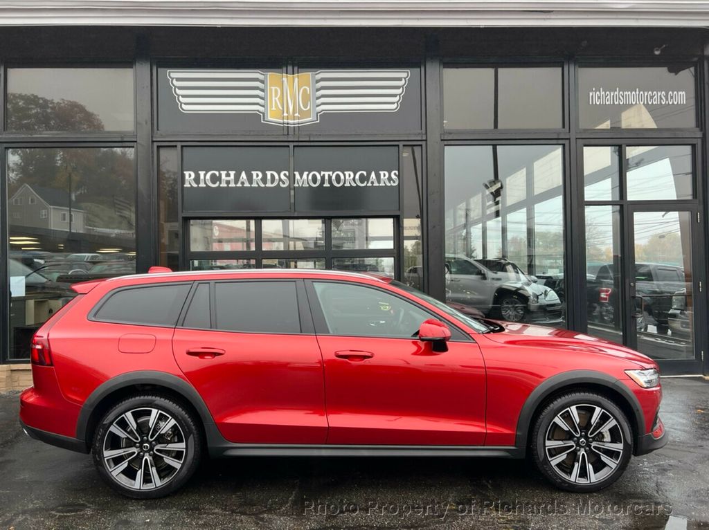 2022 Volvo V60 Cross Country T5 AWD - 21578343 - 1