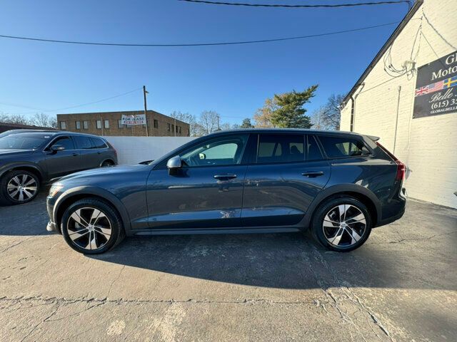 2022 Volvo V60 Cross Country T5/AWD/LaneKeepAssist/BlindSpotMonitor/BackupCamera/NAV - 22698017 - 1