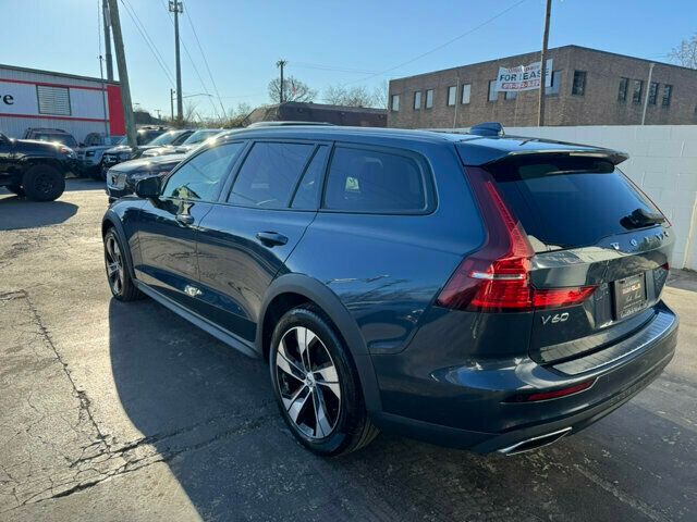 2022 Volvo V60 Cross Country T5/AWD/LaneKeepAssist/BlindSpotMonitor/BackupCamera/NAV - 22698017 - 2