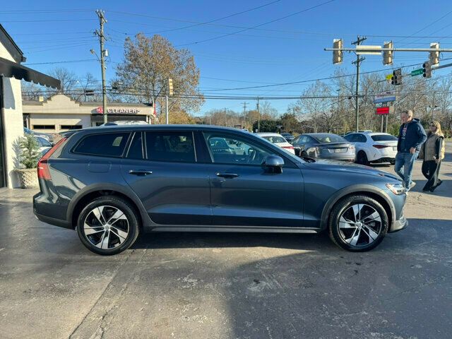 2022 Volvo V60 Cross Country T5/AWD/LaneKeepAssist/BlindSpotMonitor/BackupCamera/NAV - 22698017 - 5