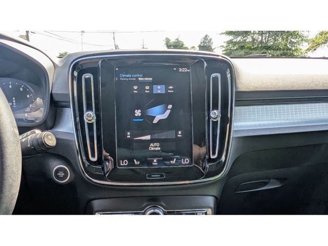 2022 Volvo XC40 T5 AWD Momentum - 22889859 - 19