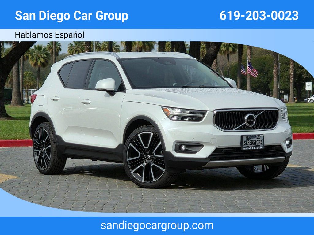 2022 Volvo XC40 T5 AWD Momentum - 22967352 - 0