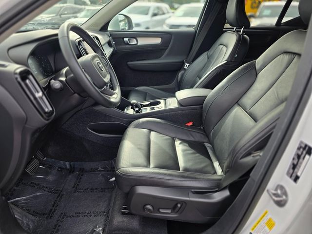 2022 Volvo XC40 T5 AWD Momentum - 22967352 - 14
