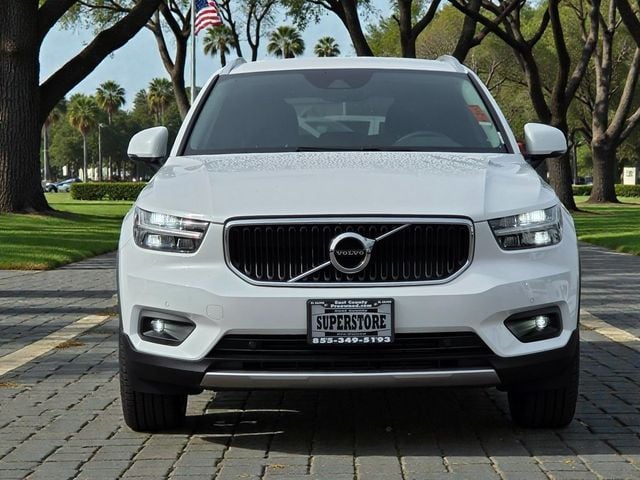 2022 Volvo XC40 T5 AWD Momentum - 22967352 - 1