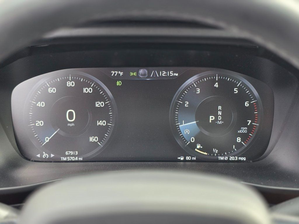 2022 Volvo XC40 T5 AWD Momentum - 22967352 - 24