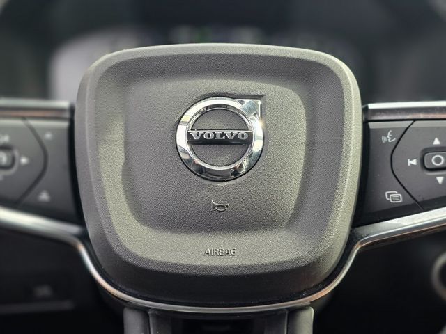 2022 Volvo XC40 T5 AWD Momentum - 22967352 - 26