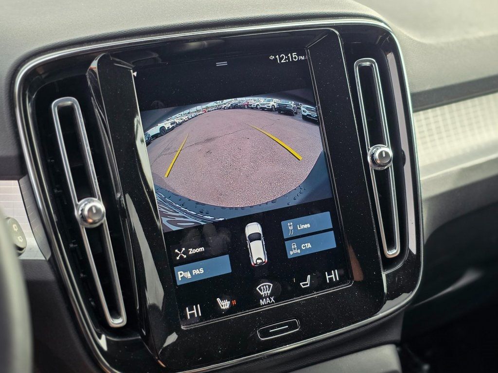 2022 Volvo XC40 T5 AWD Momentum - 22967352 - 29