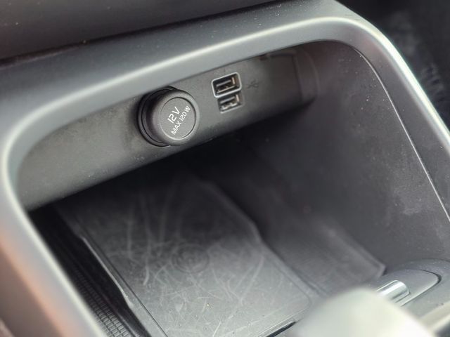 2022 Volvo XC40 T5 AWD Momentum - 22967352 - 31