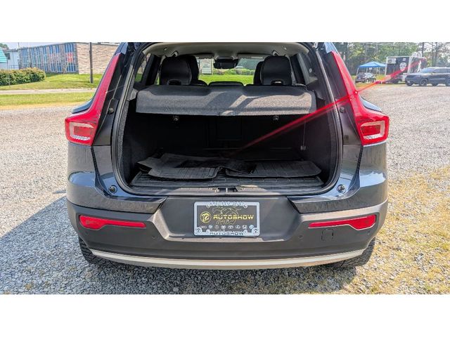 2022 Volvo XC40 T5 AWD Momentum - 22895931 - 12