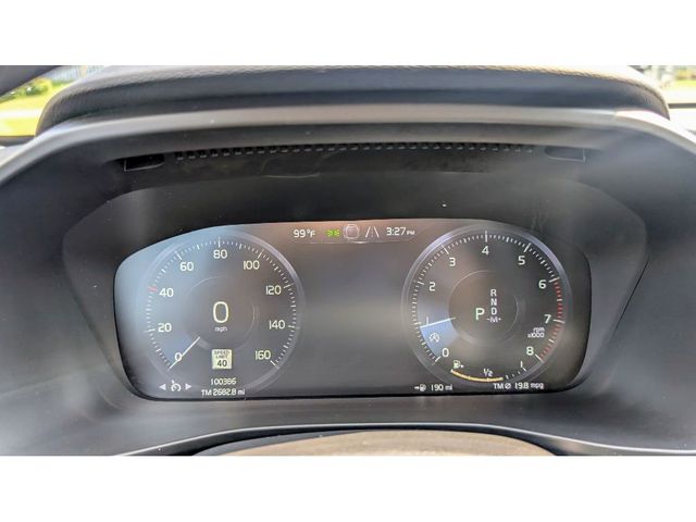 2022 Volvo XC40 T5 AWD Momentum - 22895931 - 19