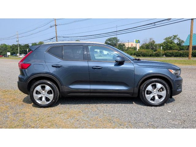 2022 Volvo XC40 T5 AWD Momentum - 22895931 - 7