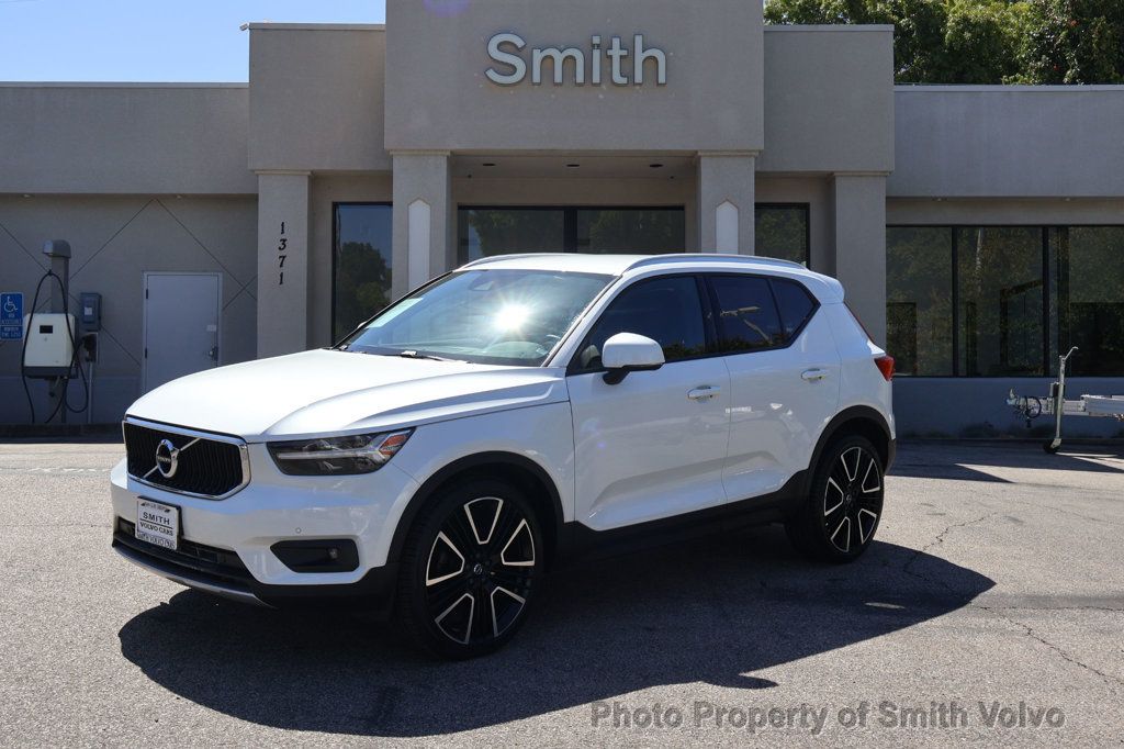 2022 Volvo XC40 T5 AWD Momentum - 23025507 | Video 1