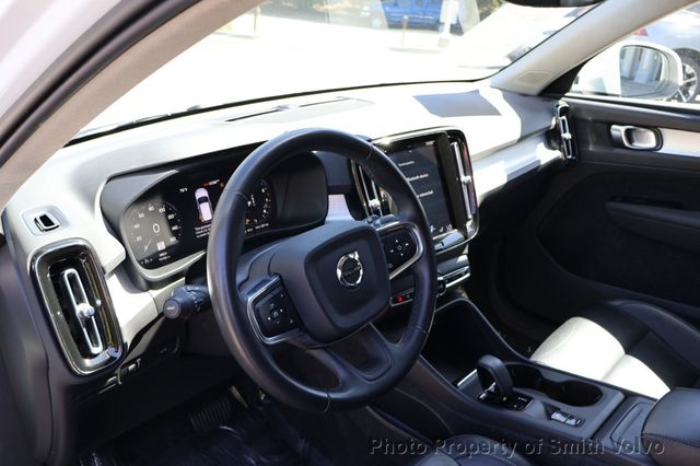 2022 Volvo XC40 T5 AWD Momentum - 23025507 - 9
