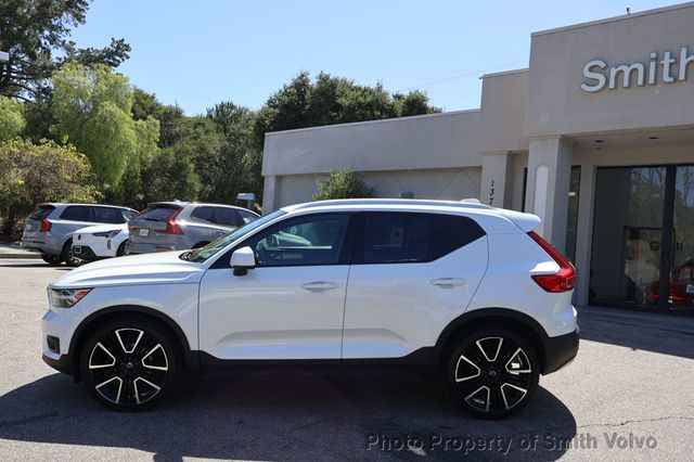 2022 Volvo XC40 T5 AWD Momentum - 23025507 - 1