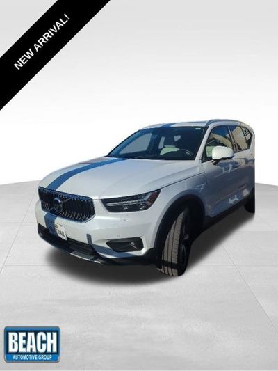 2022 Volvo XC40