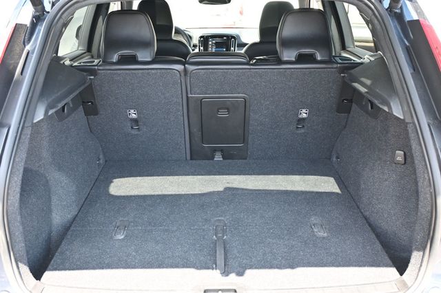 2022 Volvo XC40 T5 AWD R-Design - 22872986 - 16