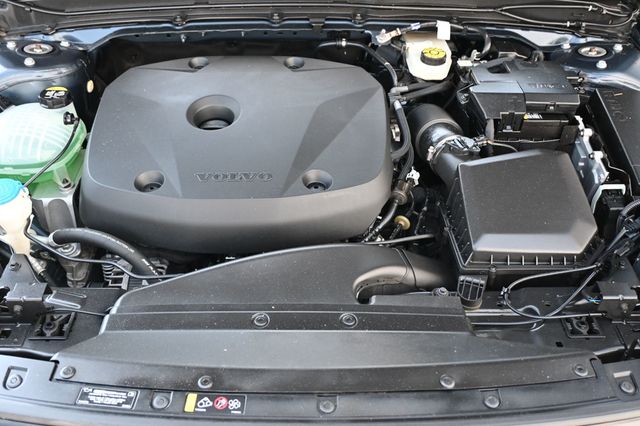 2022 Volvo XC40 T5 AWD R-Design - 22872986 - 19