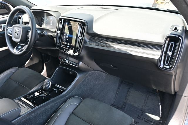 2022 Volvo XC40 T5 AWD R-Design - 22872986 - 7