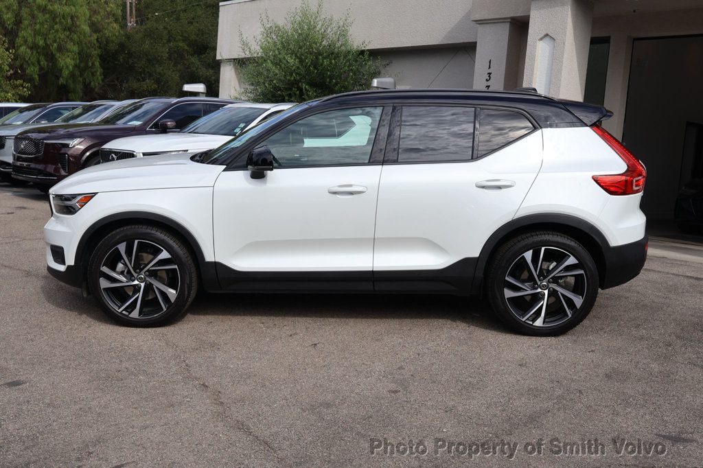 2022 Volvo XC40 T5 AWD R-Design - 23073198 | Video 1