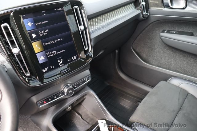 2022 Volvo XC40 T5 AWD R-Design - 23073198 - 15