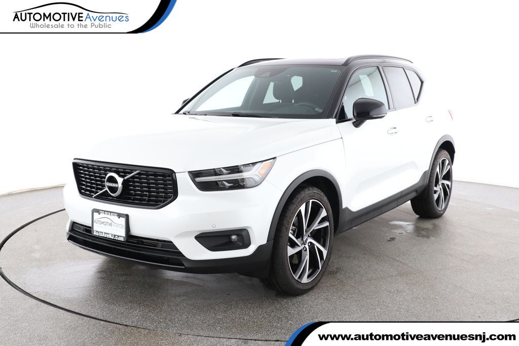 2022 Volvo XC40 T5 AWD R-Design with 20'' Wheels & Hands-Free Tailgate - 22848776 | Video 1