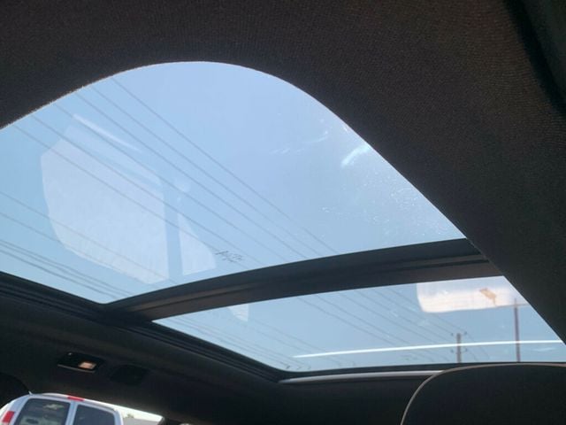 2022 Volvo XC40 Recharge Pure Electric P8 eAWD Twin - 22932056 - 13