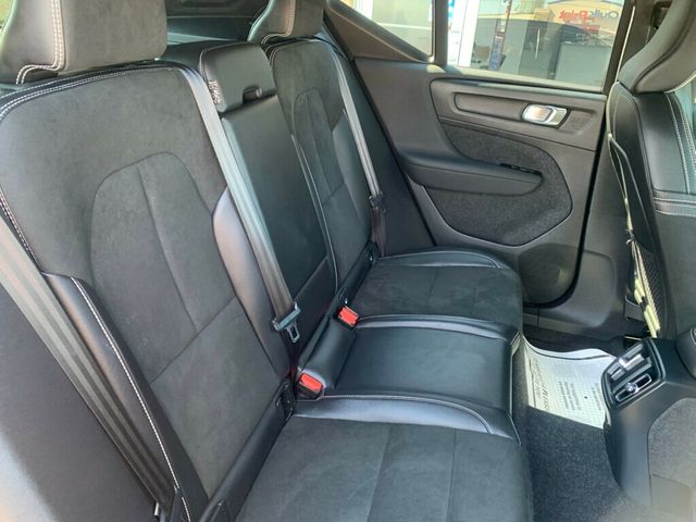 2022 Volvo XC40 Recharge Pure Electric P8 eAWD Twin - 22932056 - 24